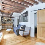 Parisian Atypic Apartment Close To Place Bastille