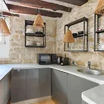 Parisian Atypic Apartment Close To Place Bastille